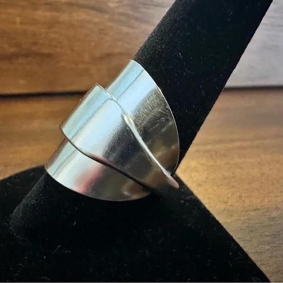 1967 Canada Spoon Ring - Picture 3 of 15